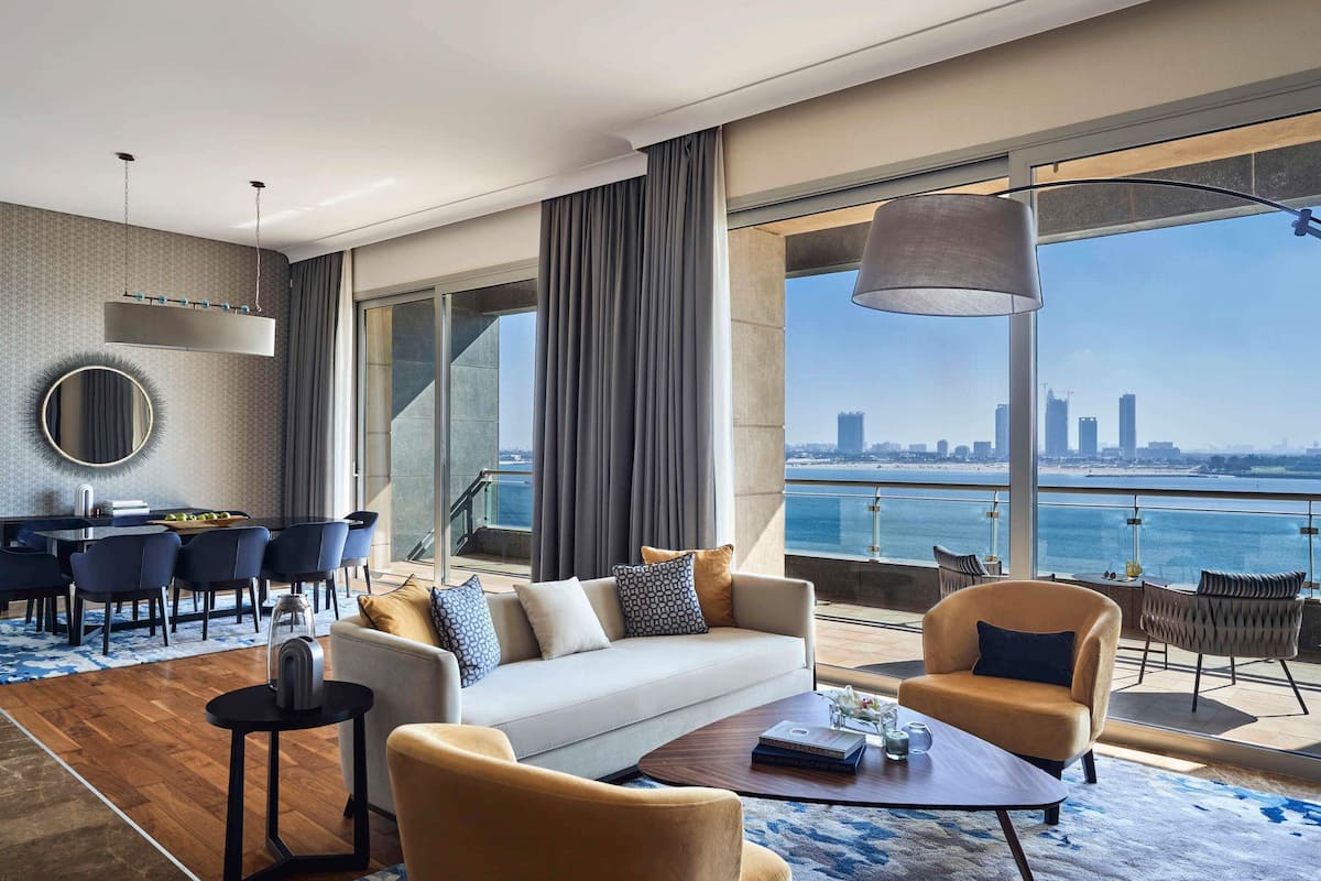 1 bedroom, premium bedding, down comforters, Select Comfort beds