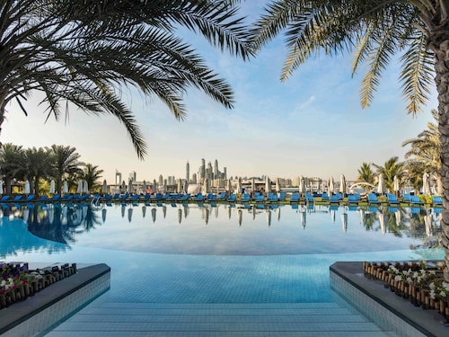 Rixos The Palm Hotel & Suites