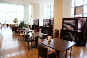 Breakfast, lunch and dinner served - Mielparque Nagano Hotel (Nagano)
