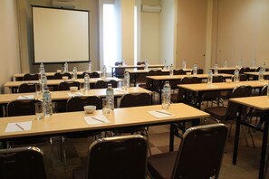 Meeting facility - Amaris Hotel Ambon (Ambon)