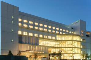 Front of property – evening/night