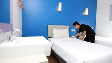 In-room safe, desk, free WiFi