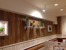 Se sirven desayunos, almuerzos y cenas