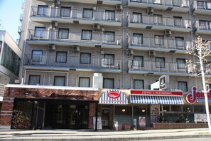 Front of property - Rembrandt Style Yokohama Kannai (Yokohama)