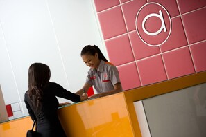 Reception - Amaris Hotel Senen (Jakarta)