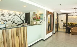 Reception - Fersal Hotel Neptune Makati (Makati)