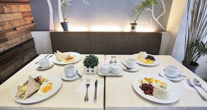 Fersal Hotel Neptune Makati
