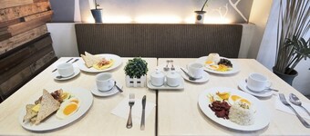 Fersal Hotel Neptune Makati