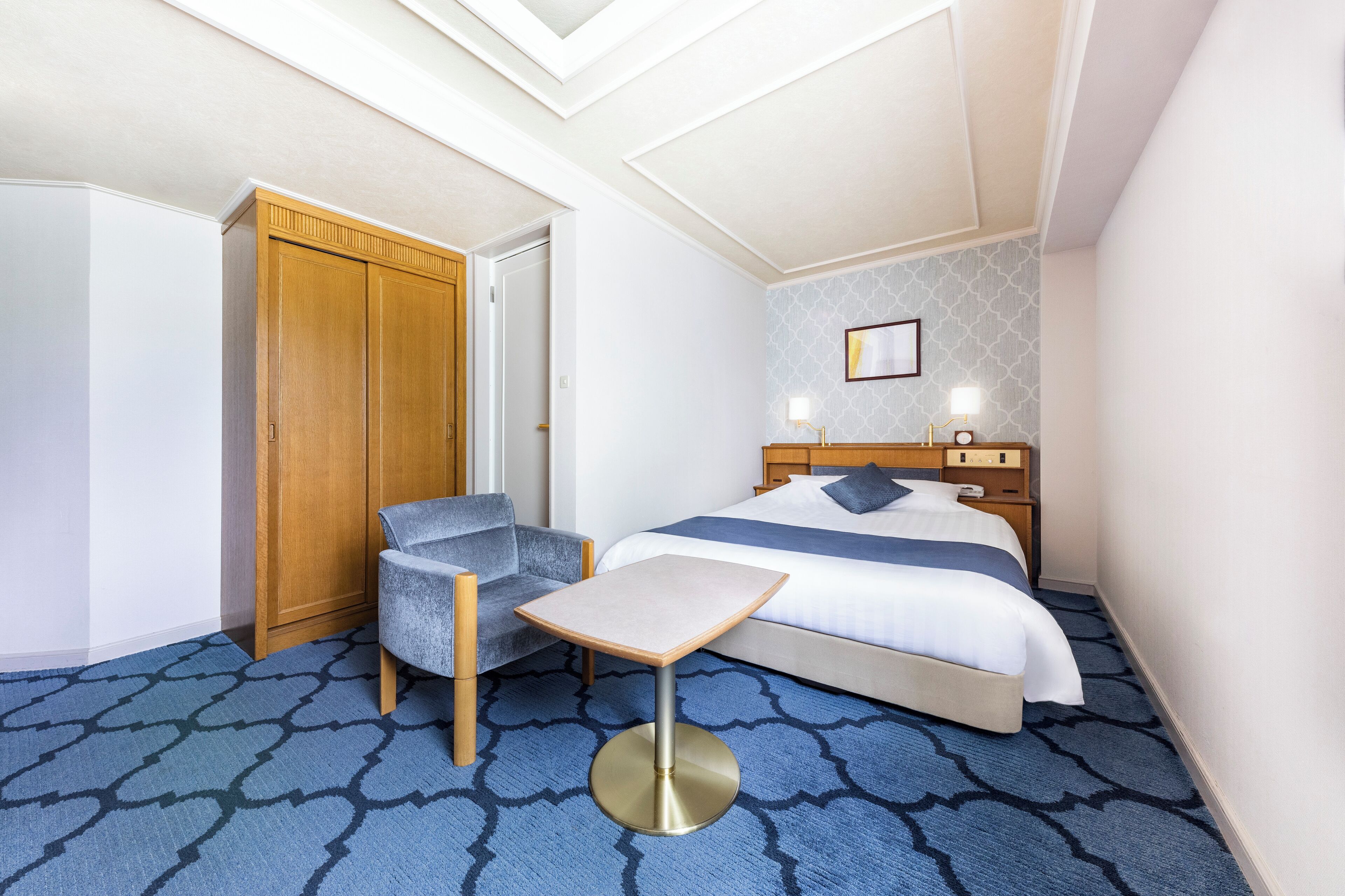 Standard Queen Non Smoking (160 cm, 1 Bed)(East Building) | Desk, free WiFi, bed sheets