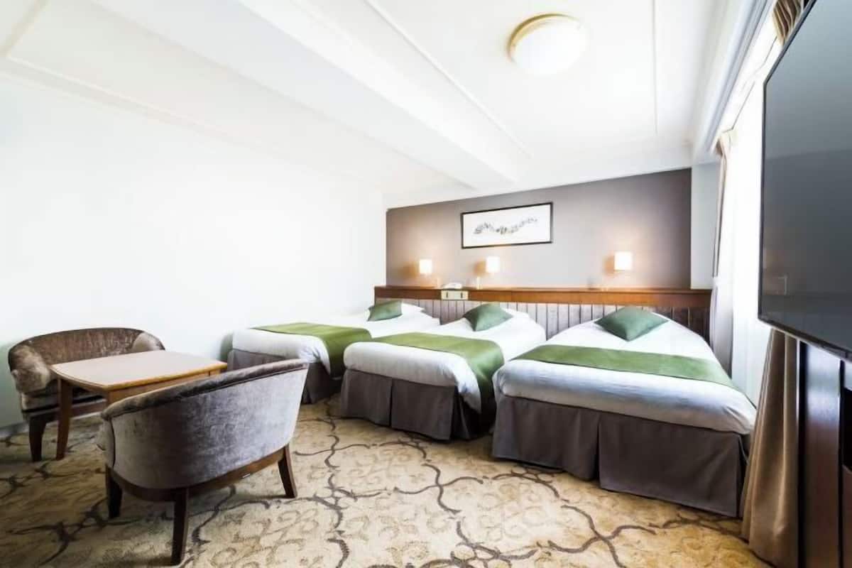 Desk, free WiFi, bed sheets