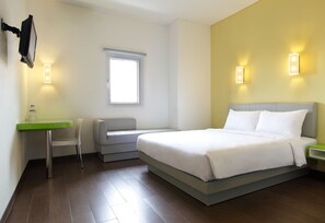 Smart Room Queen | Coffres-forts dans les chambres, Wi-Fi gratuit, draps fournis