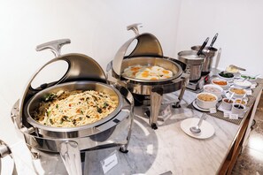 Δωρεάν πρωινό σε μπουφέ καθημερινά 