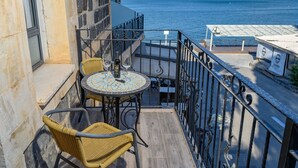 Balcony Suite, Lake View  | วิวระเบียง