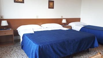 Standard Triple Room, Ensuite