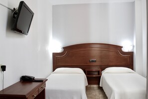 무료 유아용 침대, 무료 WiFi, 침대 시트