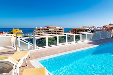 Outdoor pool. Tropical