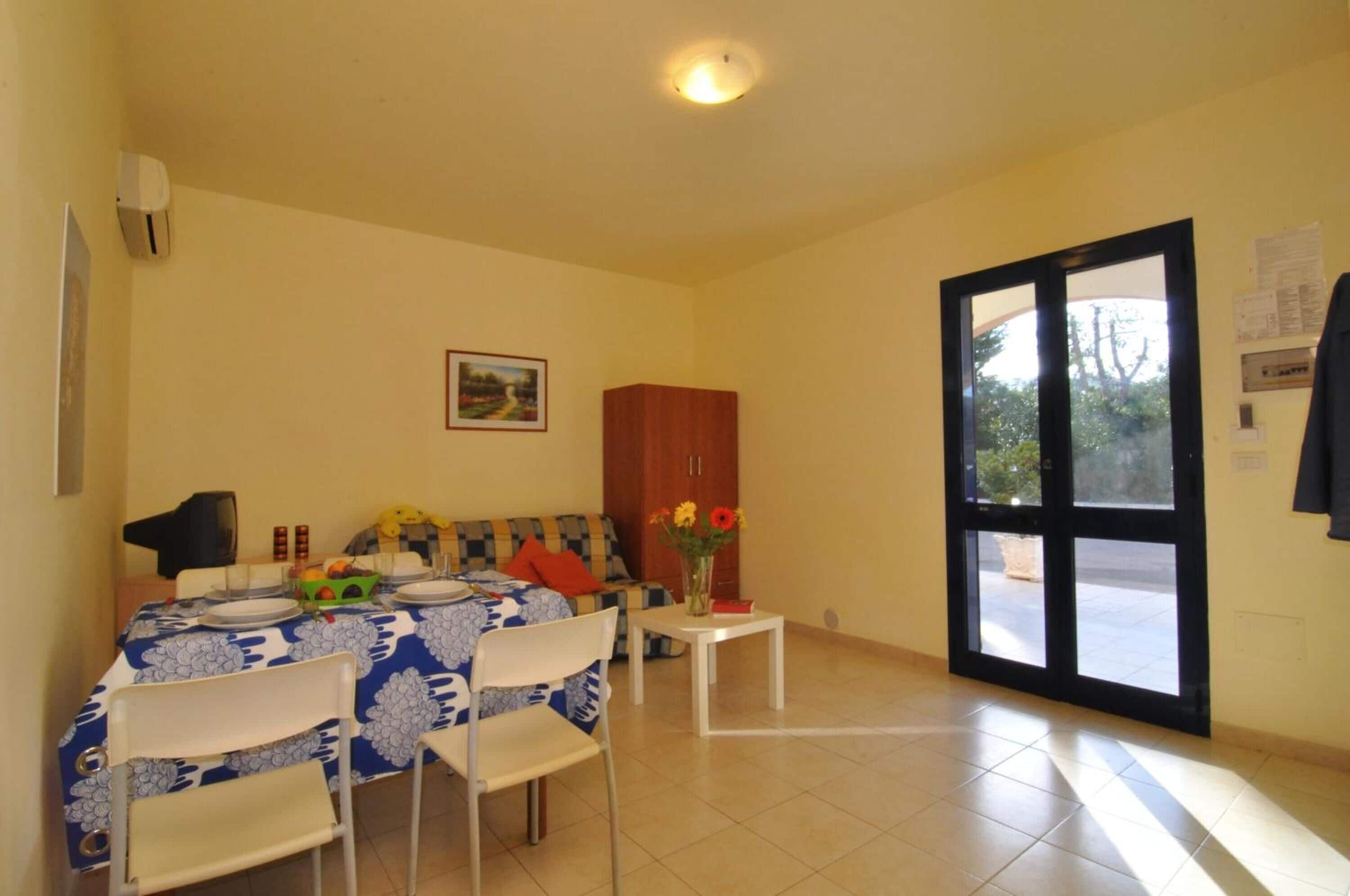 Apartamento, 1 quarto ( for 4 people) | Sala de estar | TV