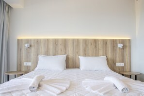 Studio Deluks | 1 kamar tidur, brankas, meja kerja, dan ruang kerja ramah laptop