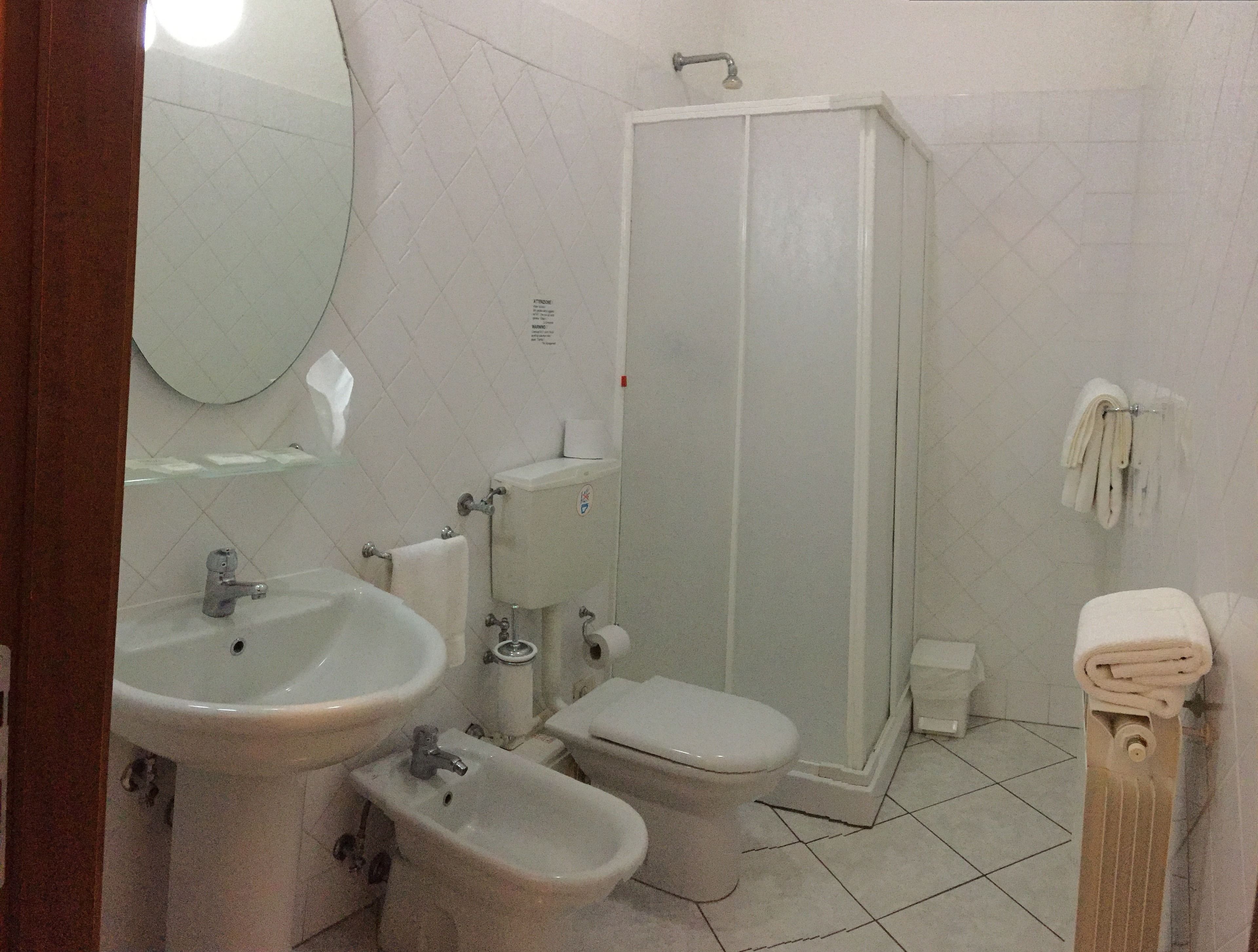 shower, rainfall showerhead, free toiletries, hair dryer