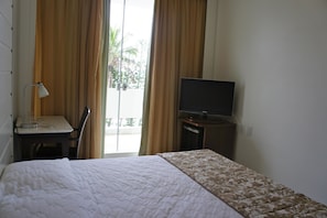 Minibar, in-room safe, free WiFi, bed sheets