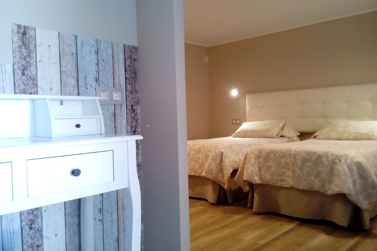 Chambre Supérieure avec lits jumeaux, 2 lits une place