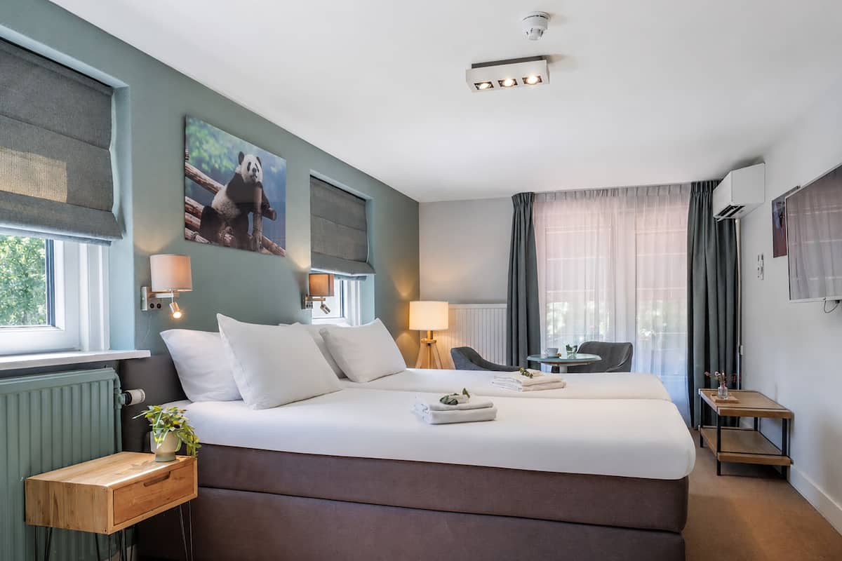 Comfort Double Room | Premium bedding, pillowtop beds, in-room safe, desk