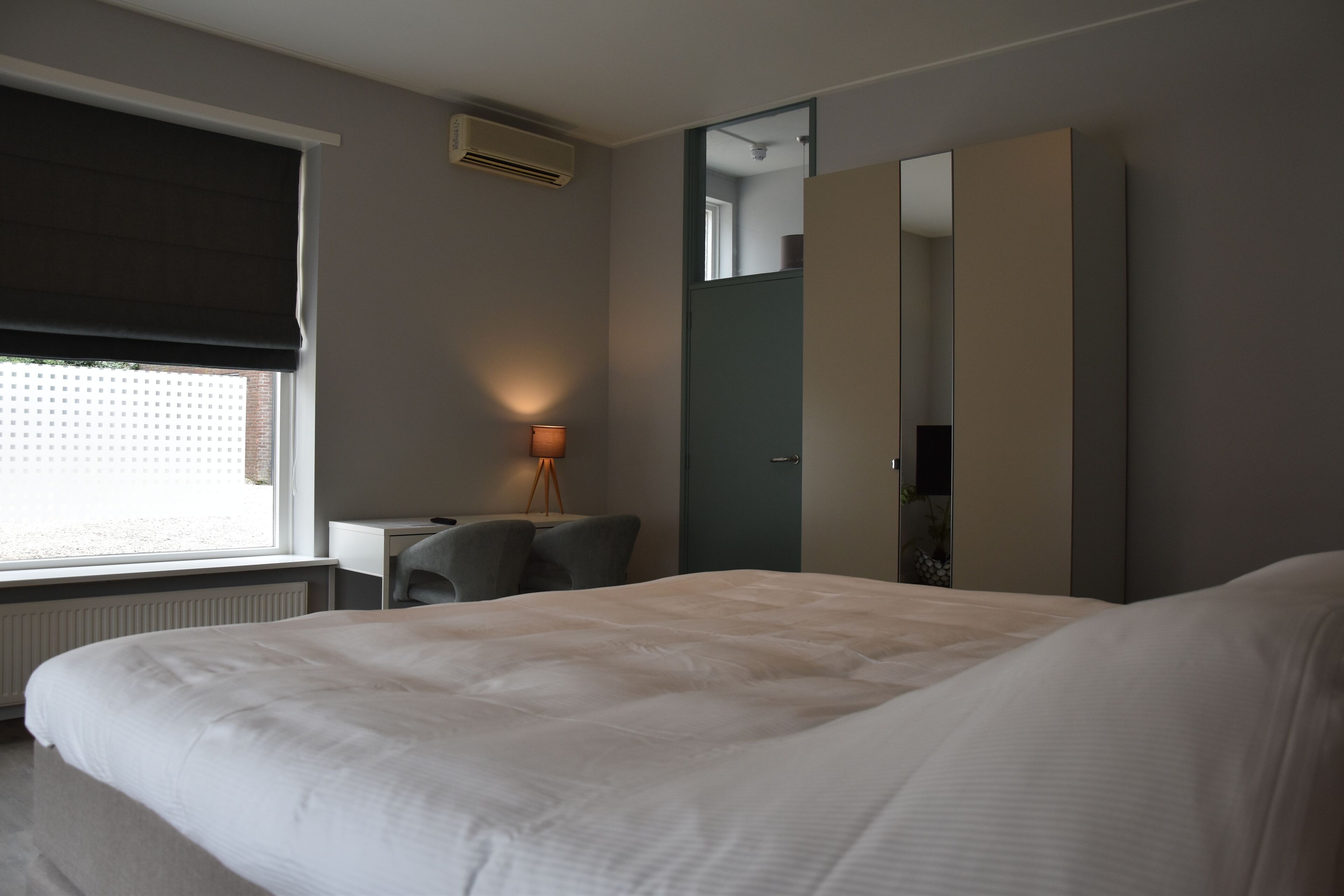 comfort double room, accessible, ground floor | 1 bedroom, premium bedding, pillow-top beds, in-room safe