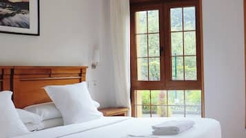 Superior Room | In-room safe, desk, blackout curtains, rollaway beds