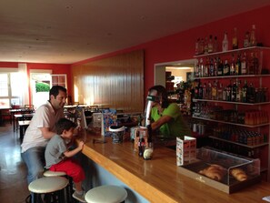Café da manhã, almoço e jantar