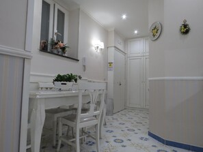 Electric kettle - Olimpo degli Dei (Naples)