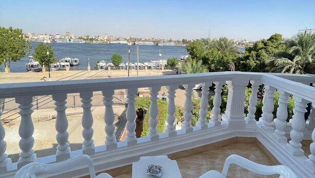 شرفة/رواق