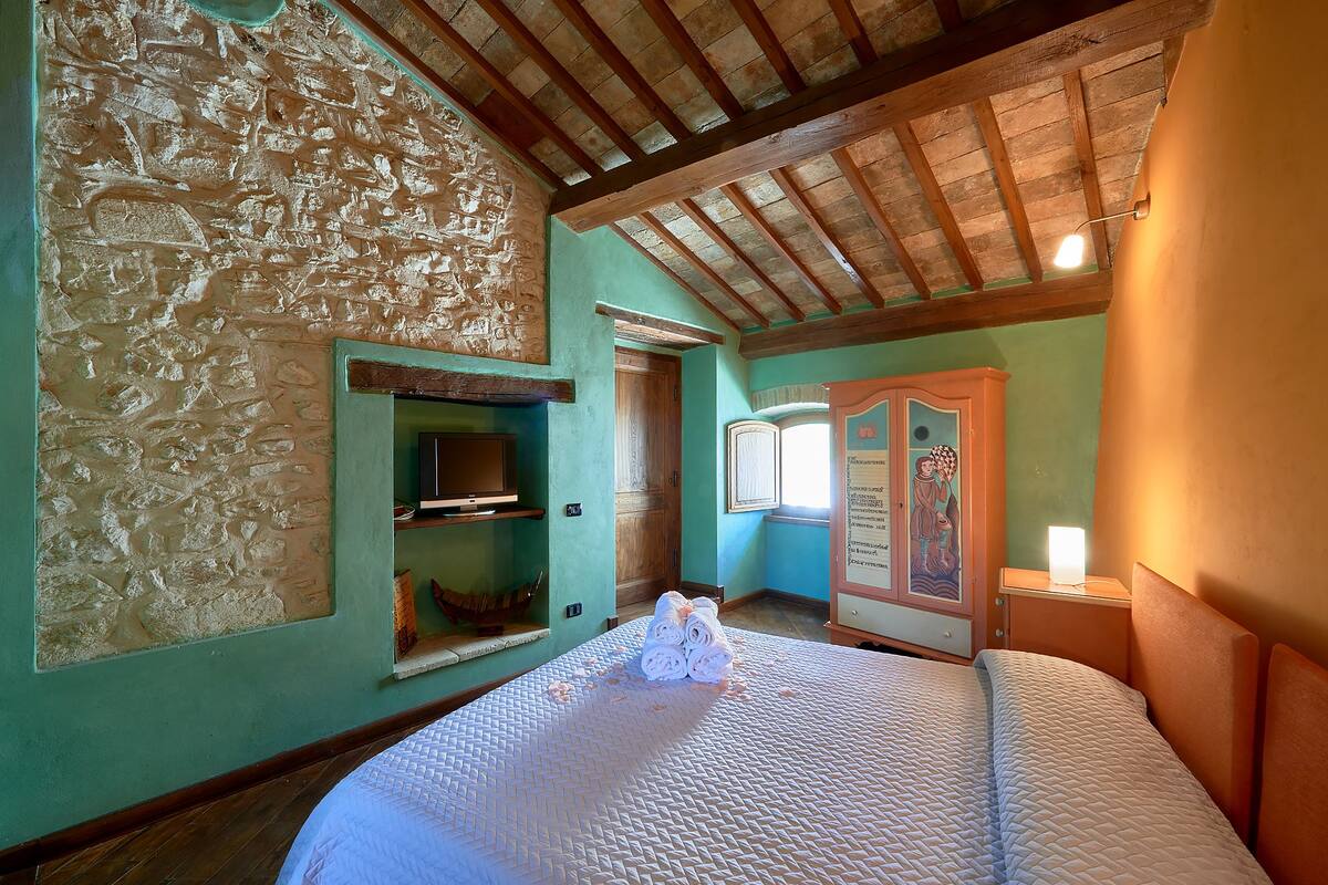 Junior Apartment, 2 Bedrooms, Kitchen, Mountain View | Premium bedding, down duvets, soundproofing, iron/ironing board