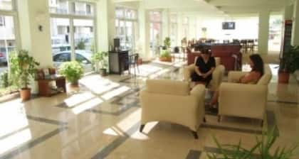 Çesme Sirin Villa Otel
