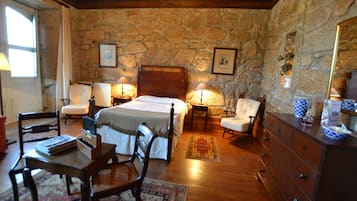 Classic Double or Twin Room, Private Bathroom | Free WiFi