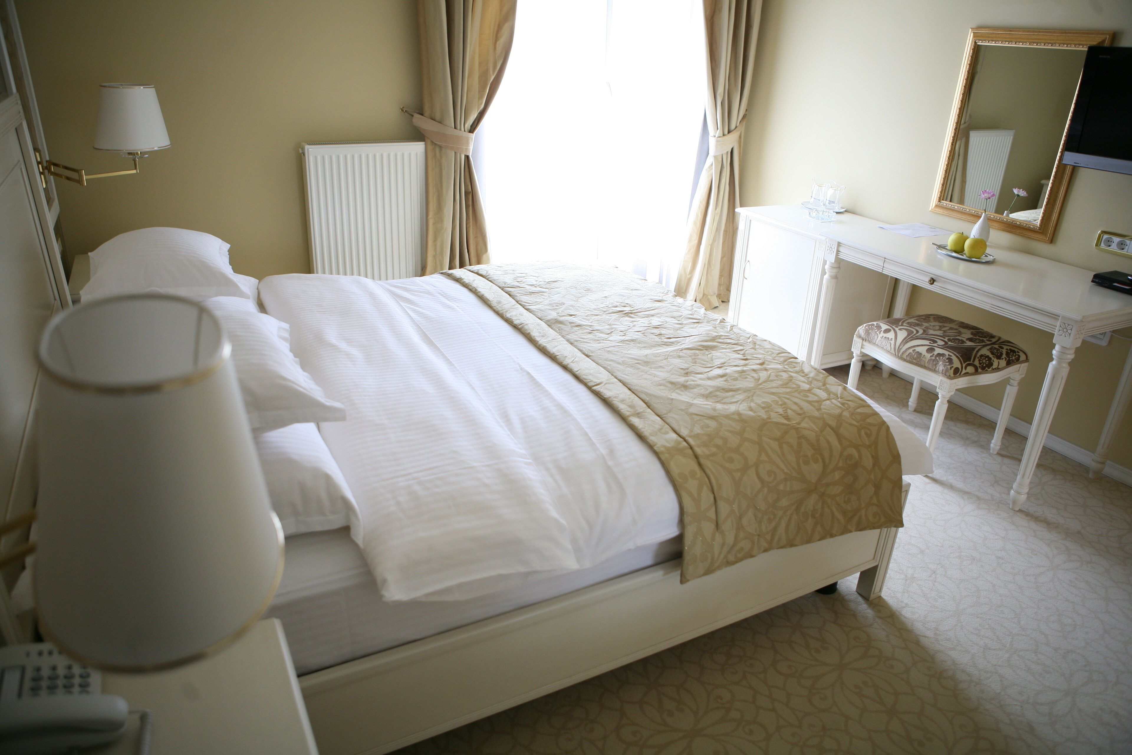 double room | 1 bedroom, premium bedding, minibar, desk