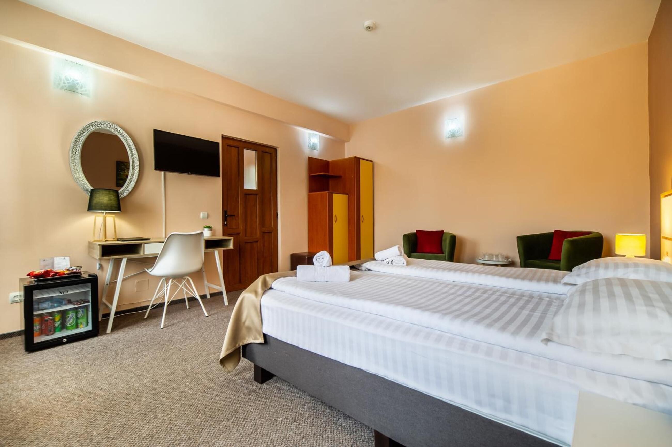 minibar, in-room safe, soundproofing, iron/ironing board