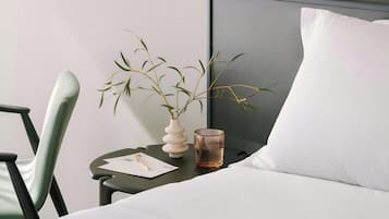Room, 1 King Bed, Non Smoking, Terrace