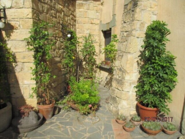 Garden - Sa Dom'e Forru (Collinas)