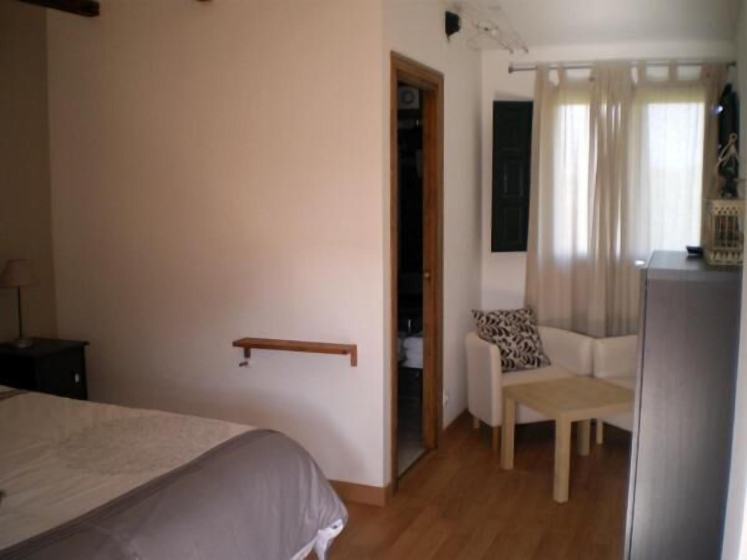 memory-foam beds, bed sheets