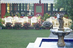 Area banquet outdoor