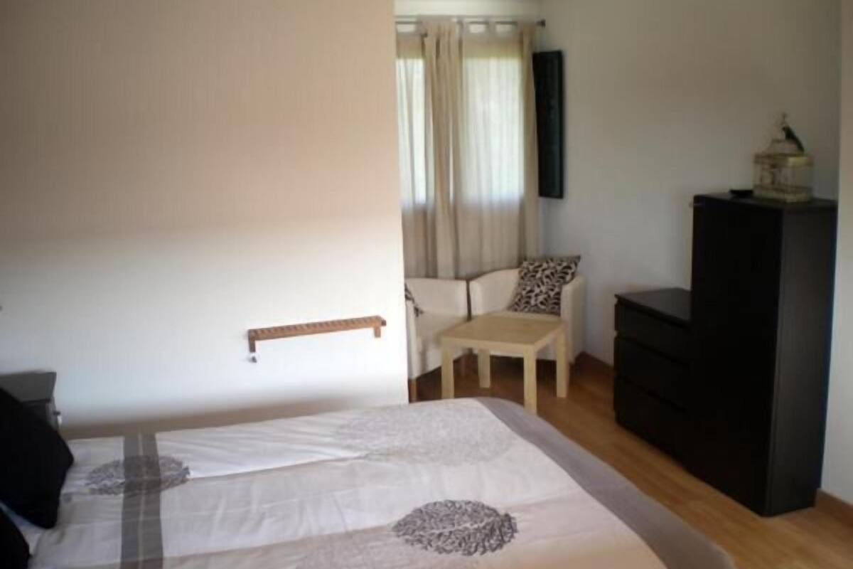 memory-foam beds, bed sheets