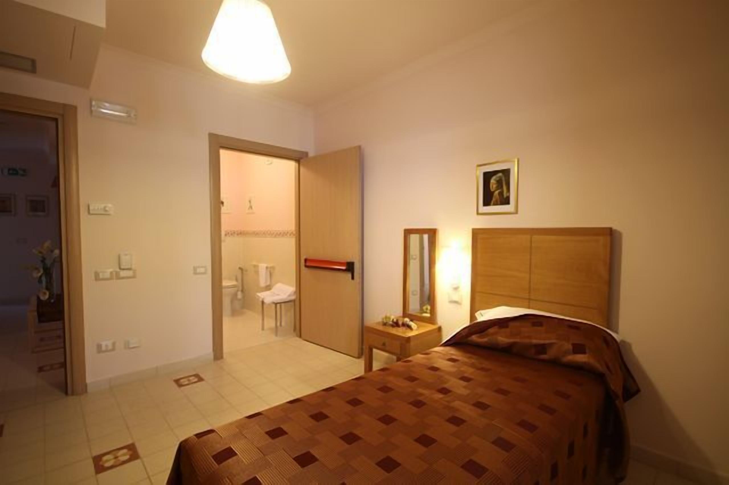 minibar, in-room safe, desk, blackout curtains