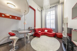 Departamento de lujo, 1 habitación, cocina | Cortinas blackout, tabla de planchar con plancha y wifi gratis 