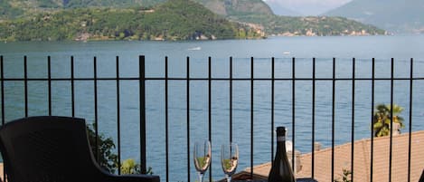 Studio, Lake View | Terrace/patio