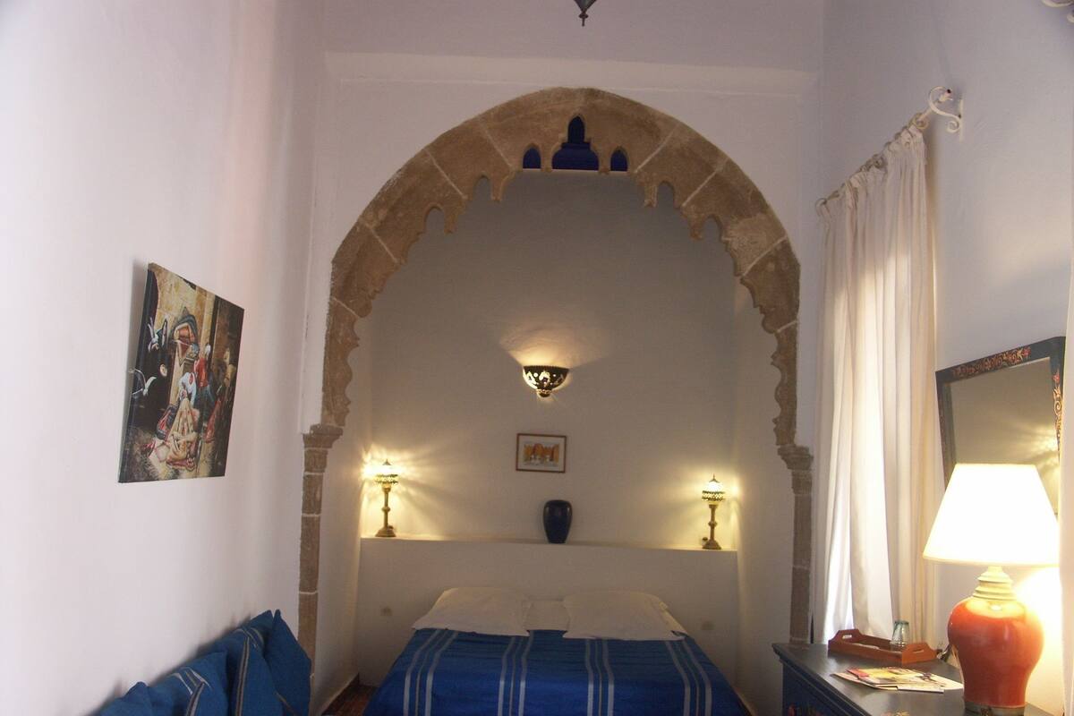 Double Room (Thlata) | Premium bedding, rollaway beds (surcharge), WiFi (free)