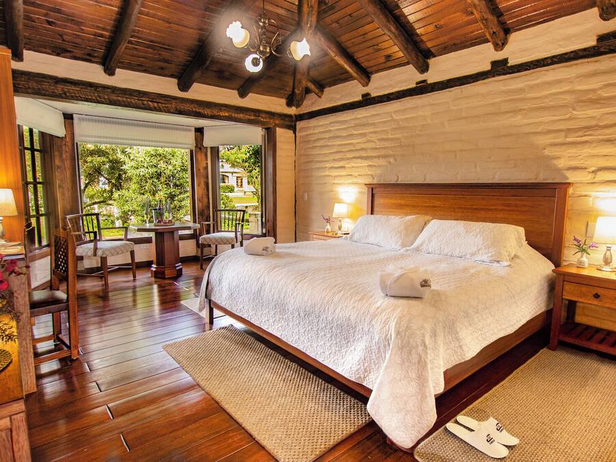 Quarto júnior | Roupas de cama premium, edredons de pluma, cofres nos quartos