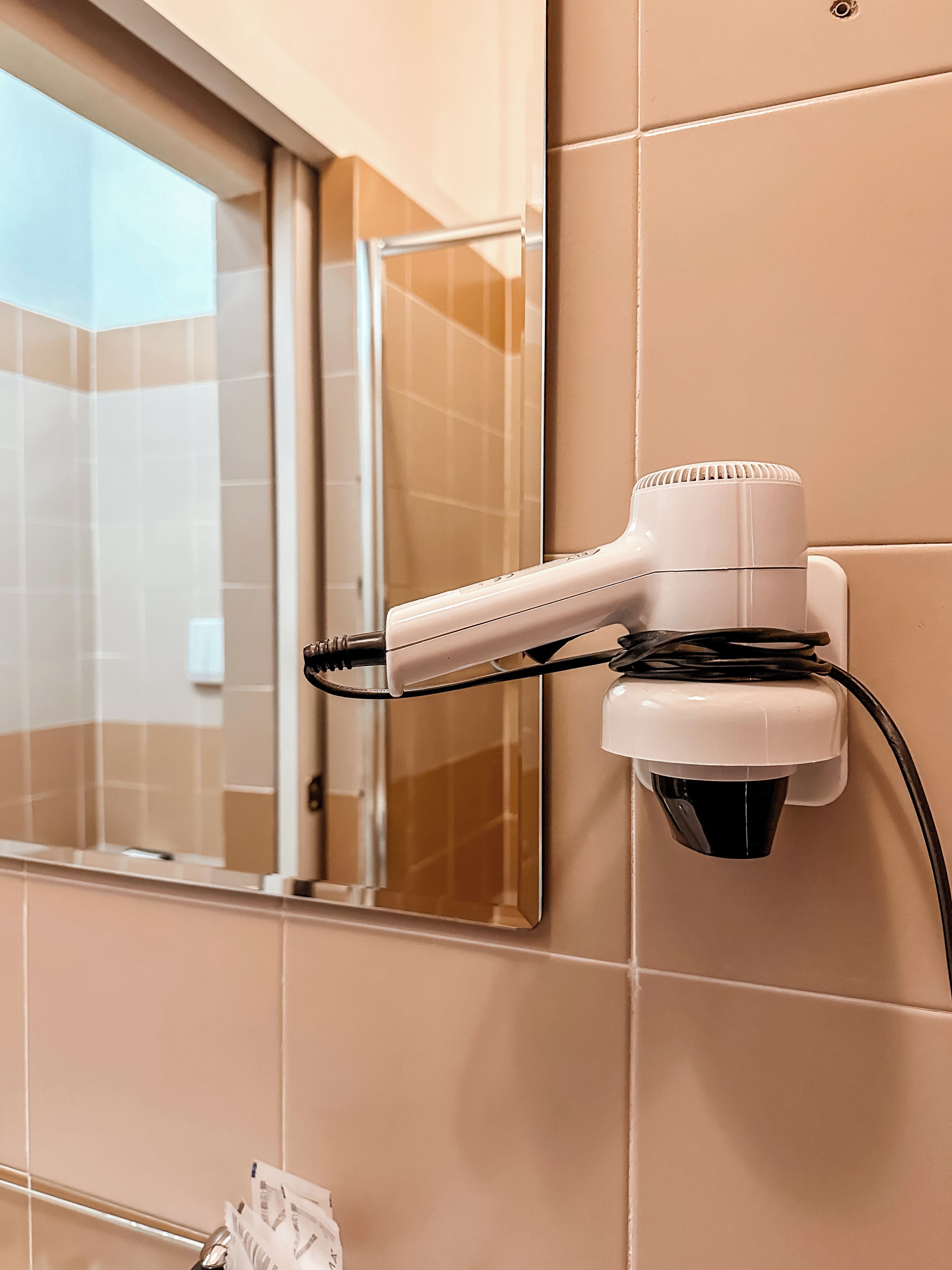 triple room, 1 bedroom | bathroom | shower, free toiletries, hair dryer, bidet