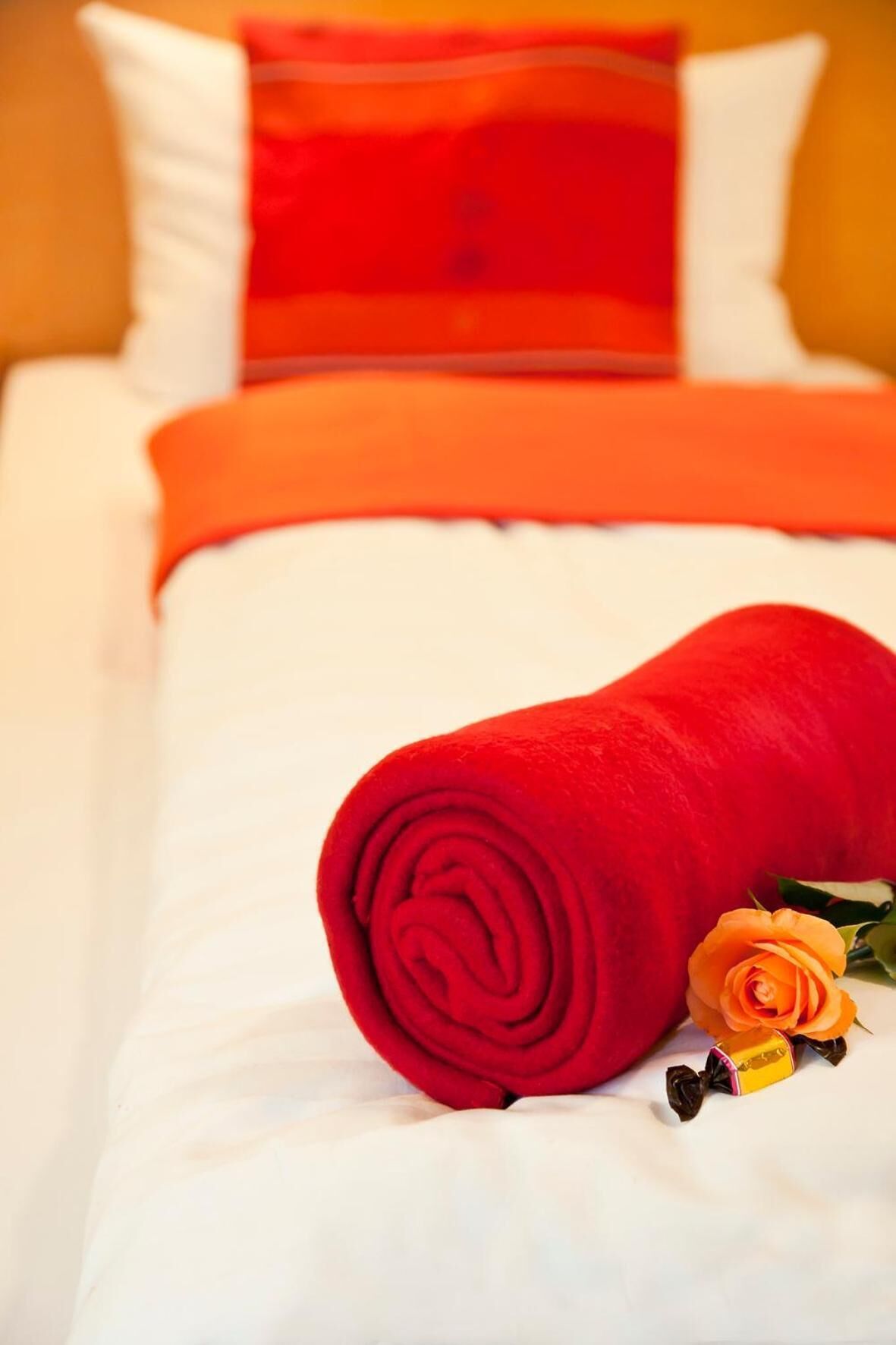 hypo-allergenic bedding, minibar, in-room safe, desk