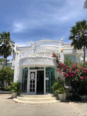 Exterior - Le Castel Blanc Hotel Boutique (San Andrés)