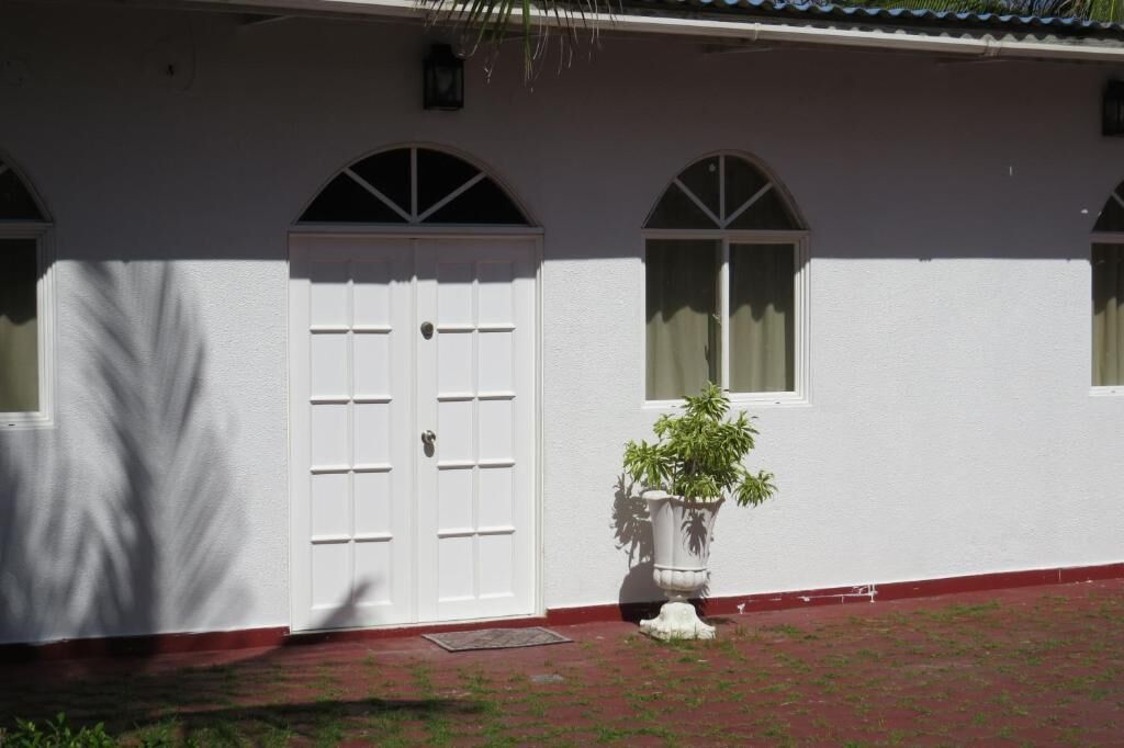 standard room | select comfort beds, minibar, in-room safe, blackout curtains